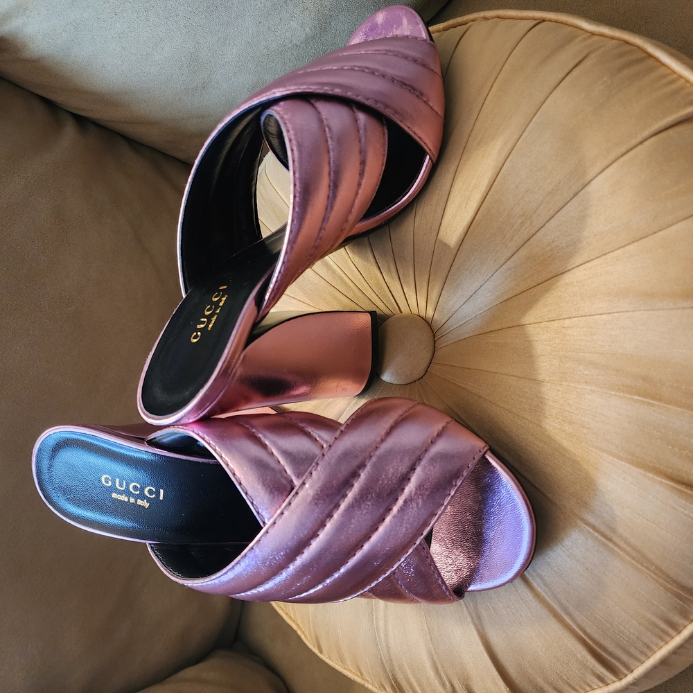Gucci Women's Pink Satin Heeled Sandals
